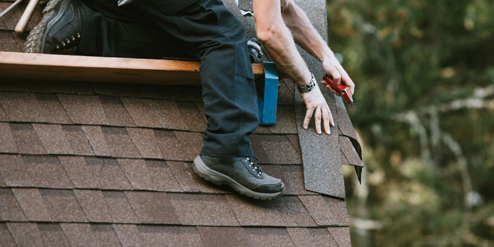 The 12 Best Roofing Shoes for 2023